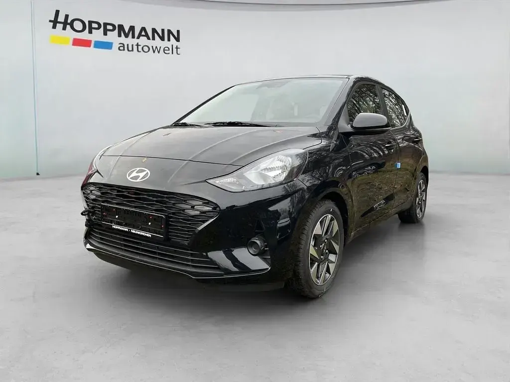 Gebraucht Hyundai i10 Trend 63 PS (46 kW) 2026 Phantom black Kleinwagen