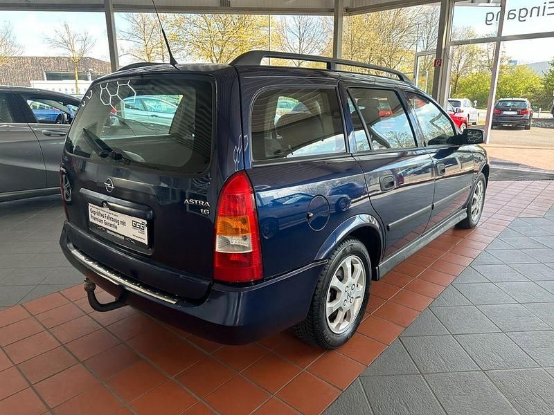 Usata Opel Astra 84 CV (61 kW) 2001 Blu Berlina