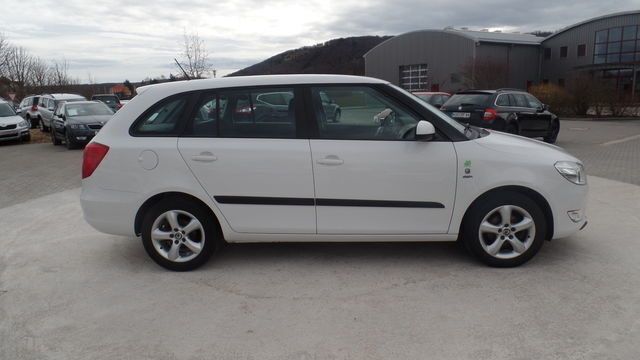 Gebraucht Skoda Fabia GreenLine 75 PS (55 kW) 2011 Weiß Kombi