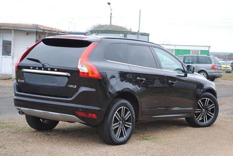 Gebraucht Volvo XC60 Kinetic 190 PS (139 kW) 2017 Schwarz SUV
