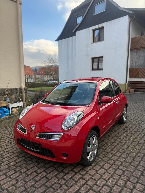 Rot Gebraucht 2009 Nissan Micra Acenta Kleinwagen | 1.850 € (Fairer Preis) - Bild 1/4
