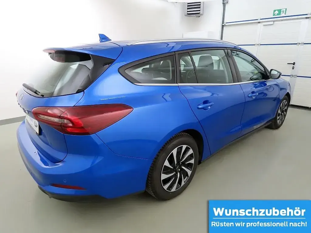 Gebraucht Ford Focus Titanium 155 PS (114 kW) 2025 Blau Kombi