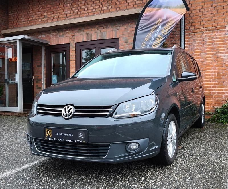 Gebraucht VW Touran Cup 105 PS (77 kW) 2015 Grau Van / Kleinbus