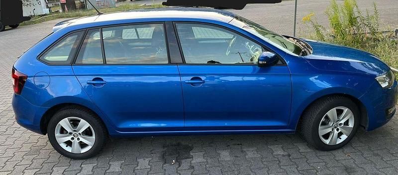 Blau Gebraucht 2018 Skoda Rapid Active Limousine | 8.400 € (Guter Preis) - Bild 1/4