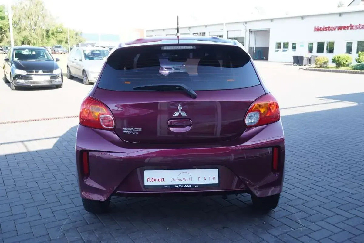 Gebraucht Mitsubishi Space Star Select 71 PS (52 kW) 2022 Rot Kleinwagen