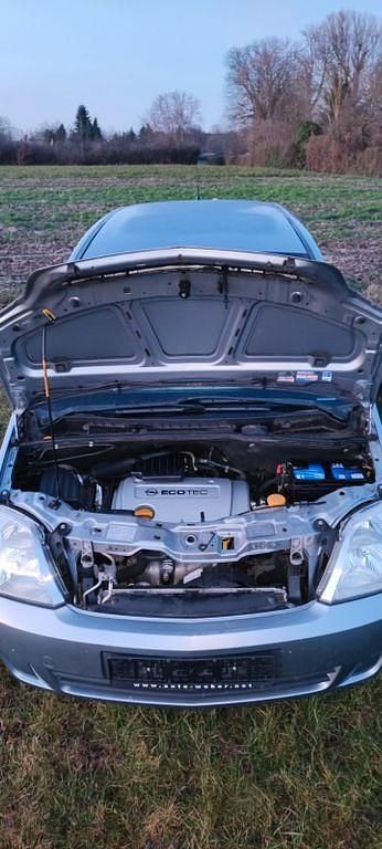 Gebraucht Opel Meriva 101 PS (74 kW) 2005 Silber Van / Kleinbus