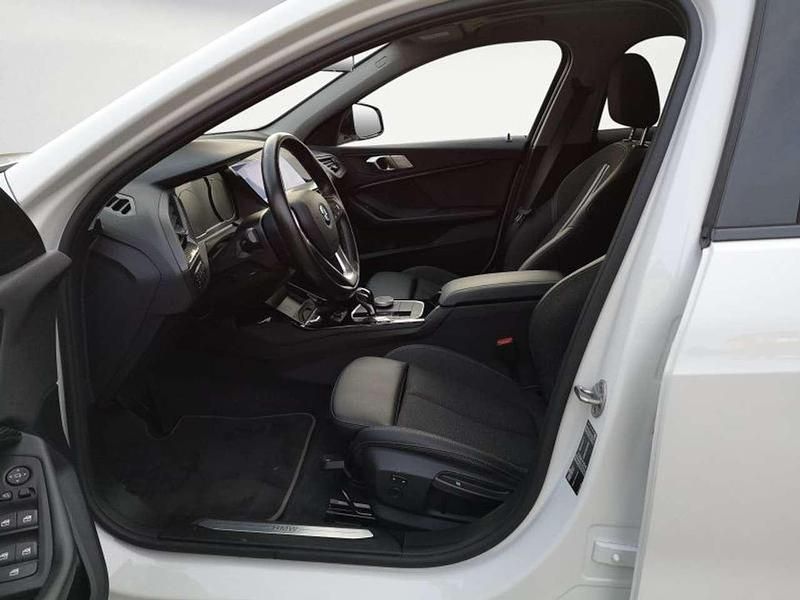 Gebraucht BMW 118 Sport Line 140 PS (102 kW) 2019 Weiß Kleinwagen
