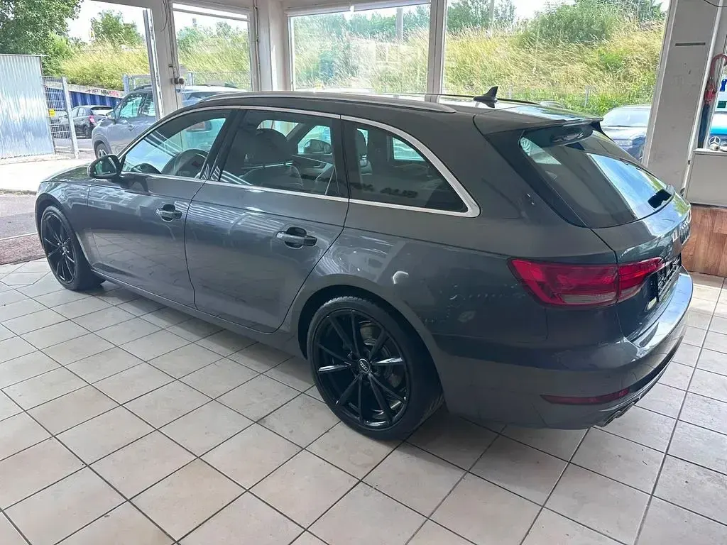 Gebraucht Audi A4 S-Line 190 PS (139 kW) 2017 Daytonagrau Kombi