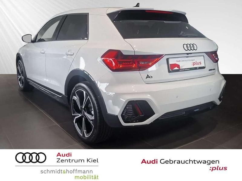 Gebraucht Audi A1 Sport 116 PS (85 kW) 2025 Gletscherweiß metallic SUV