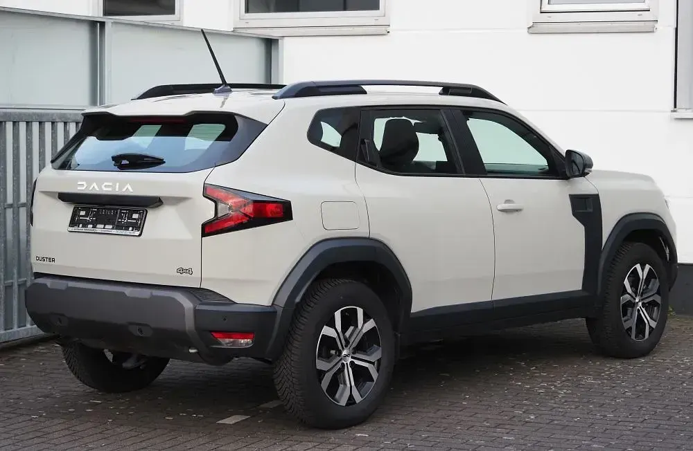 Gebraucht Dacia Duster Expression 131 PS (96 kW) 2025 Beige SUV
