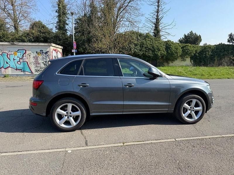 Gebraucht Audi Q5 S-Line 190 PS (139 kW) 2016 Grau SUV