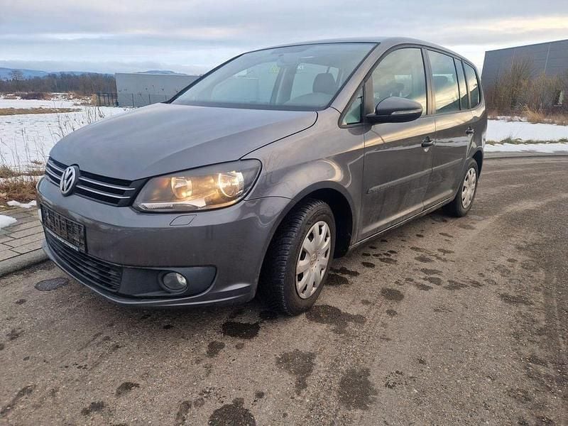 Grau Gebraucht 2013 VW Touran Trendline Van / Kleinbus | 4.999 € (Guter Preis) - Bild 1/4