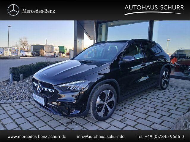 Gebraucht Mercedes GLA180 Progressive 136 PS (100 kW) 2025 Schwarz SUV