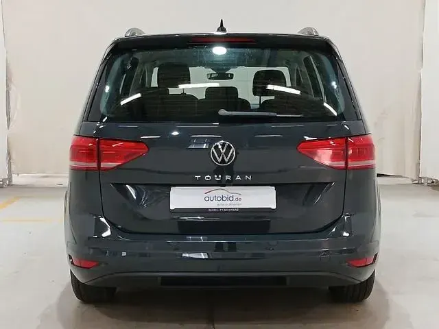 Gebraucht VW Touran Comfortline 150 PS (110 kW) 2024 Graukeine angabe Van / Kleinbus