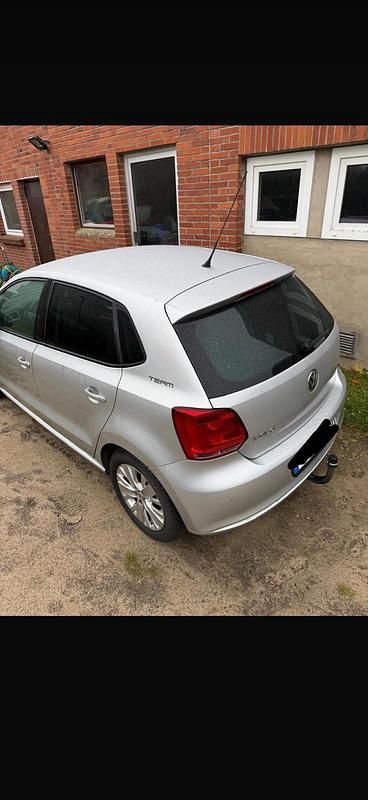 Gebraucht VW Polo 60 PS (44 kW) 2010 Silber Kleinwagen