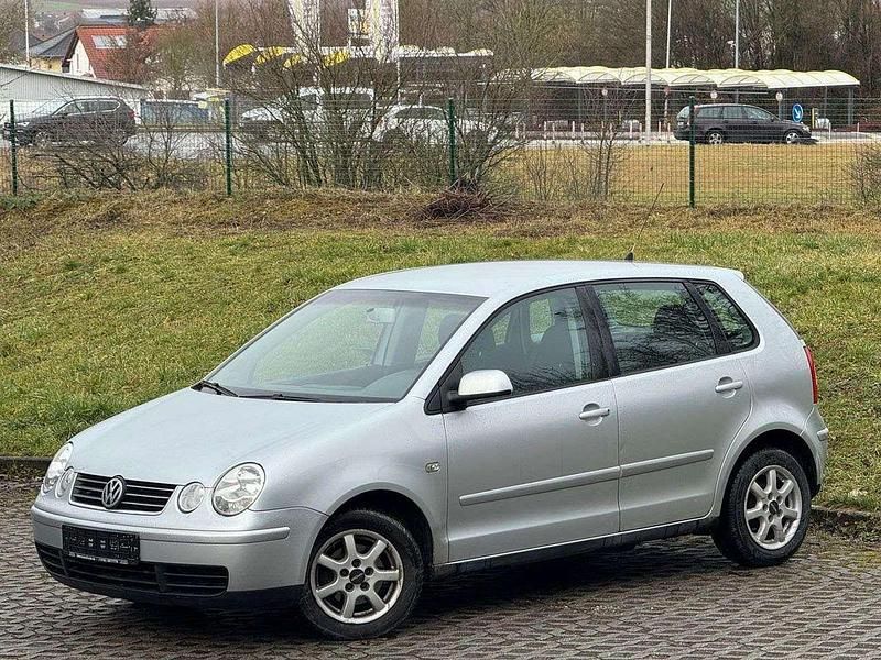 Gebraucht VW Polo Comfortline 64 PS (47 kW) 2003 Silber Limousine