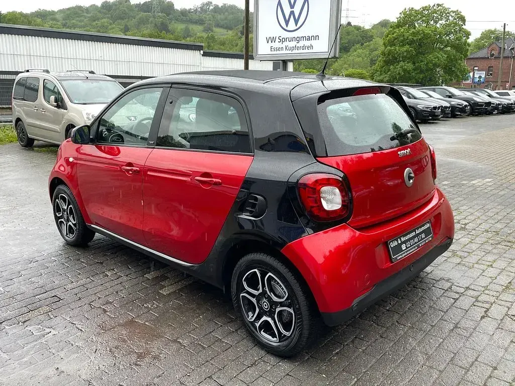Gebraucht Smart ForFour Prime 71 PS (52 kW) 2018 Schwarz Kleinwagen