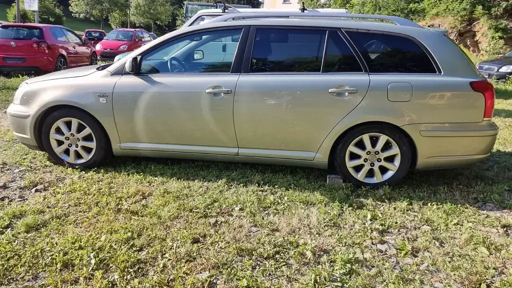 Gebraucht Toyota Avensis Executive 177 PS (130 kW) 2005 Grün Limousine