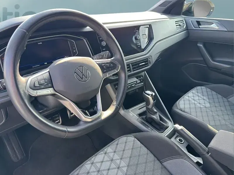 Używany VW Taigo 150 KM (110 kW) 2025 Biały SUV