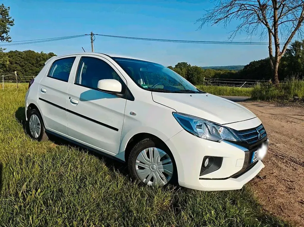 Gebraucht Mitsubishi Space Star 71 PS (52 kW) 2023 Weiß Kleinwagen