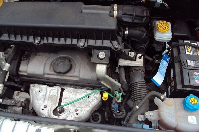 Gebraucht Fiat Qubo Easy 73 PS (53 kW) 2012 Silber Van / Kleinbus