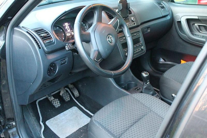 Schwarz Gebraucht 2013 Skoda Roomster Family Van / Kleinbus | 4.200 € (Fairer Preis) - Bild 1/4