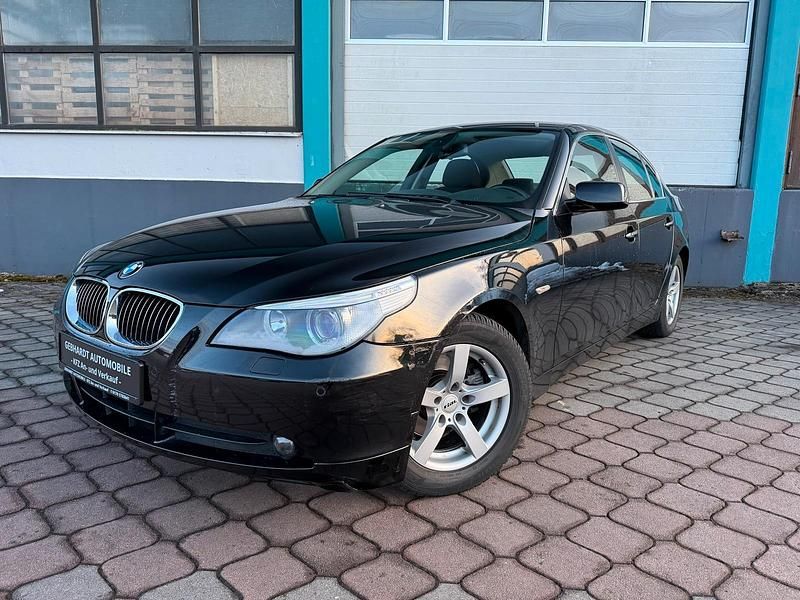Gebraucht BMW 523 Sport Line 177 PS (130 kW) 2007 Schwarz Limousine