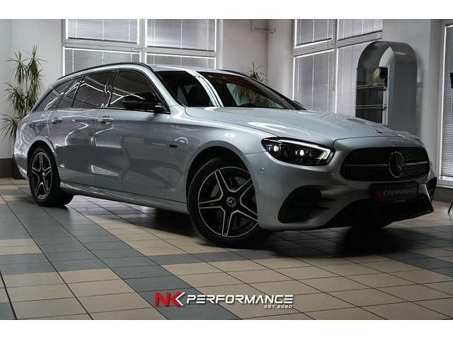 Gebraucht Mercedes E300 AMG 306 PS (225 kW) 2020 Hightech silber Kombi