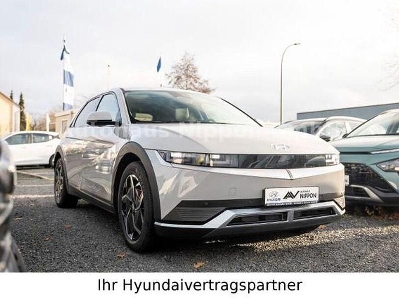 Grau Neu 2025 Hyundai Ioniq 5 Techniq SUV | 46.885 € (Superpreis) - Bild 1/4