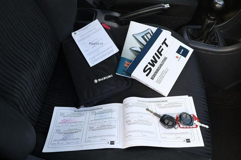 Gebraucht Suzuki Swift 94 PS (69 kW) 2010 Rot Kleinwagen