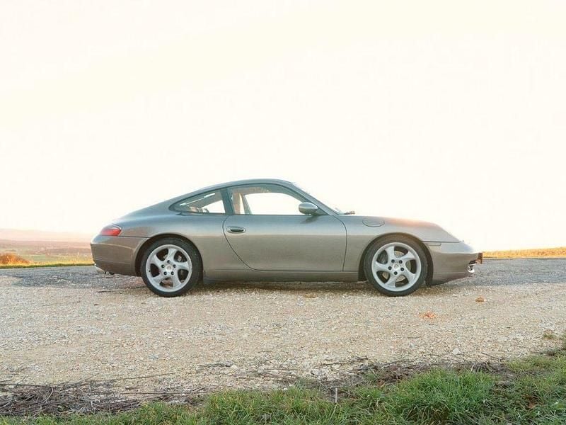 Gebraucht Porsche 911 Carrera 300 PS (220 kW) 2000 Grau Coupé