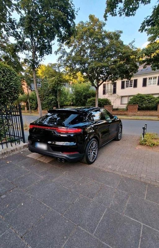 Gebraucht Porsche Cayenne Chrono 340 PS (250 kW) 2020 Schwarz SUV