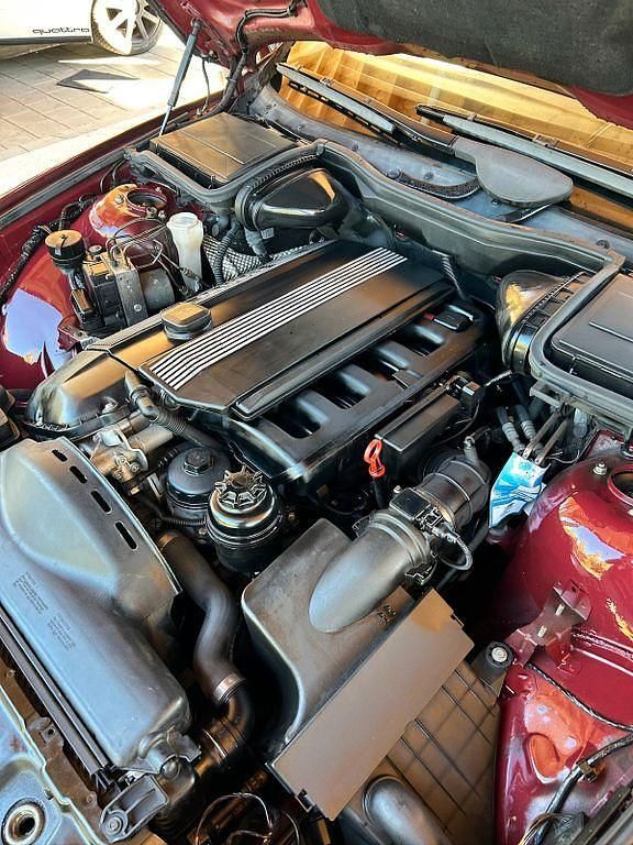 Gebraucht BMW 520 150 PS (110 kW) 1999 Rot Limousine