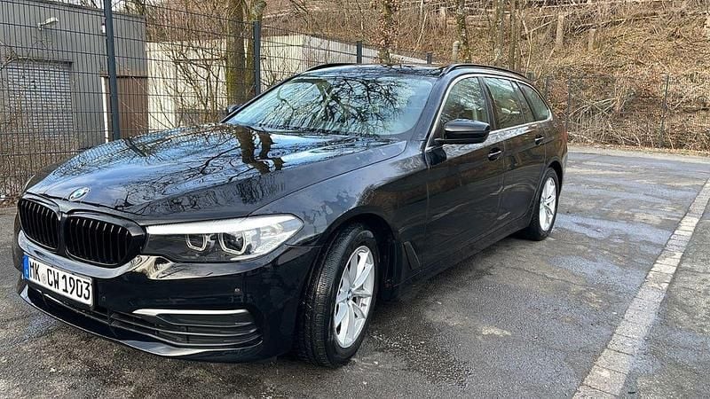 Schwarz Gebraucht 2017 BMW 525 Kombi | 16.890 € (Guter Preis) - Bild 1/4