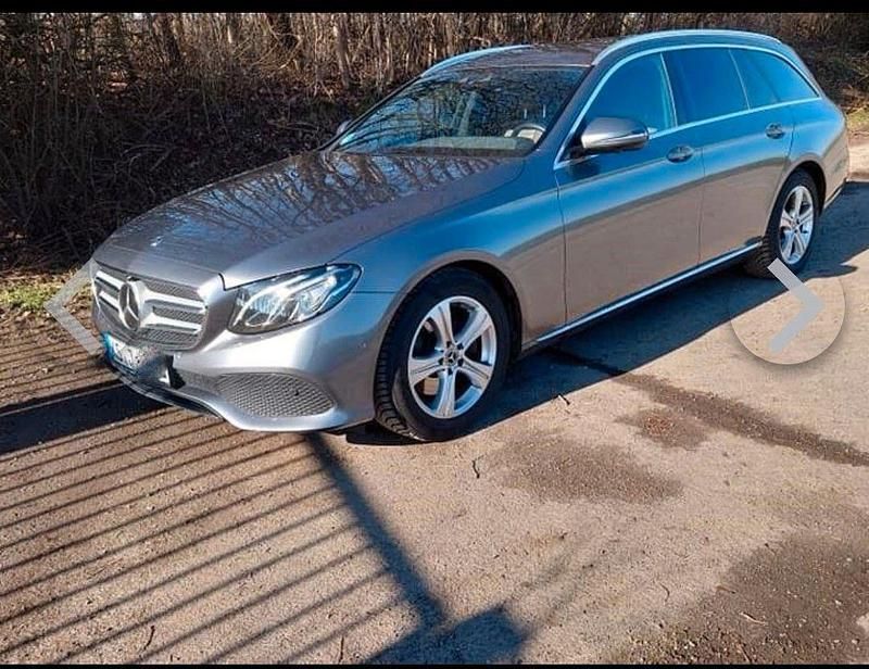 Gebraucht Mercedes E220 194 PS (142 kW) 2017 Grau Kombi