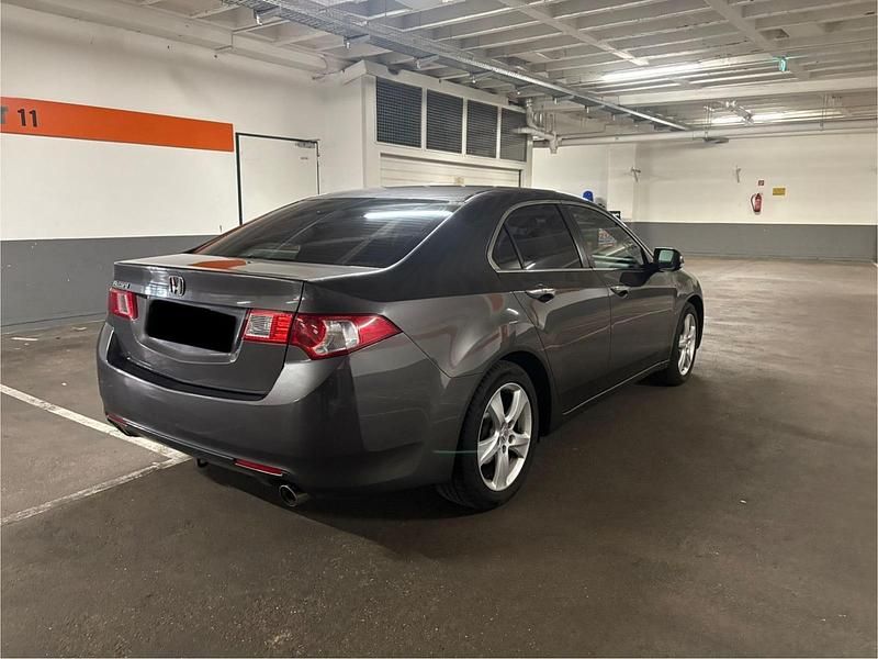 Gebraucht Honda Accord 160 PS (117 kW) 2009 Grau Limousine