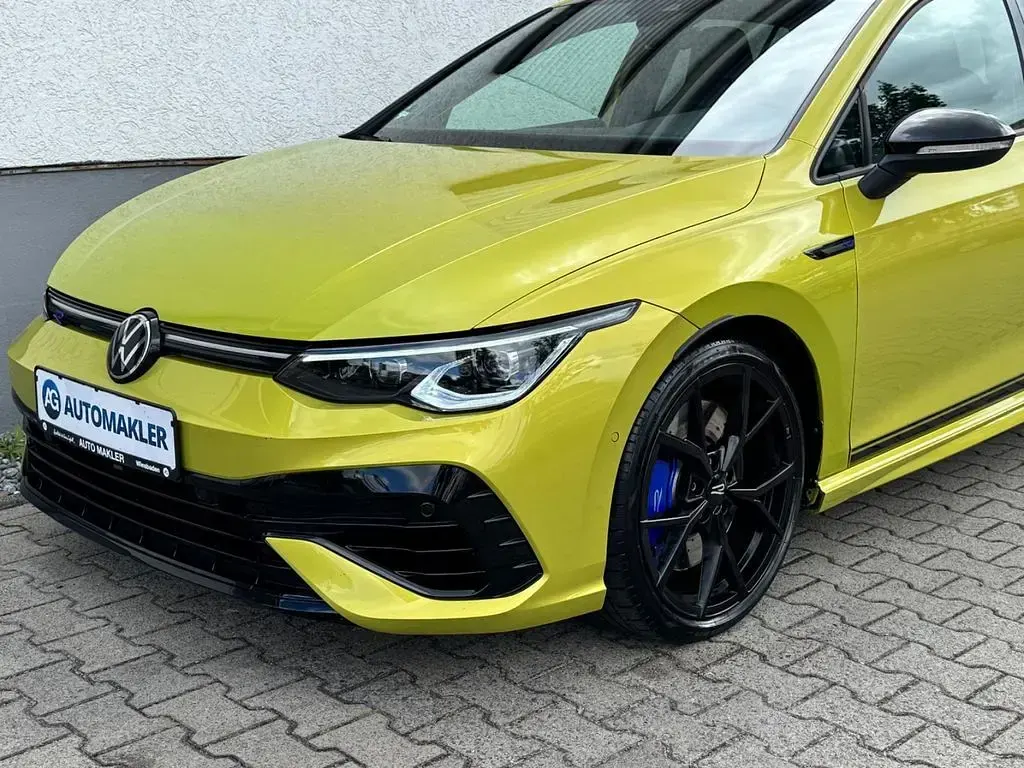 Gebraucht VW Golf VIII Edition 333 PS (244 kW) 2024 Limonengelb Limousine