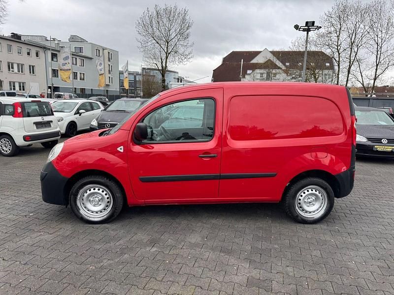Gebraucht Renault Kangoo Basis 87 PS (63 kW) 2010 Rot Van / Kleinbus