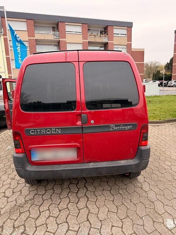 Gebraucht Citroën Berlingo 75 PS (55 kW) 2003 Rot Van / Kleinbus