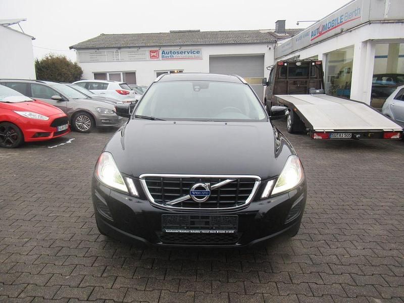 Gebraucht Volvo XC60 Summum 163 PS (119 kW) 2011 Schwarz SUV