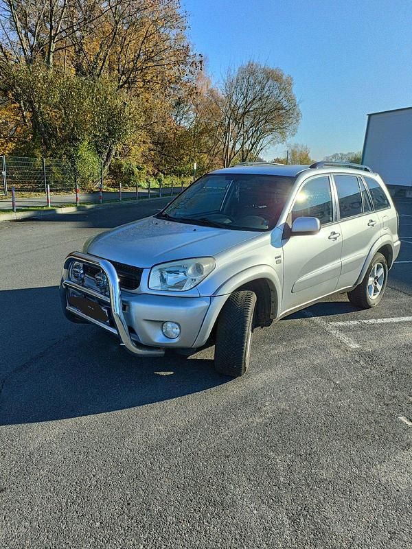 Gebraucht Toyota RAV4 150 PS (110 kW) 2005 Silber SUV
