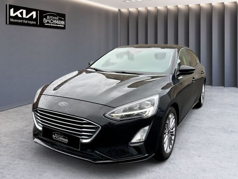 Schwarz Gebraucht 2019 Ford Focus Titanium Limousine | 14.980 € (Guter Preis) - Bild 1/4