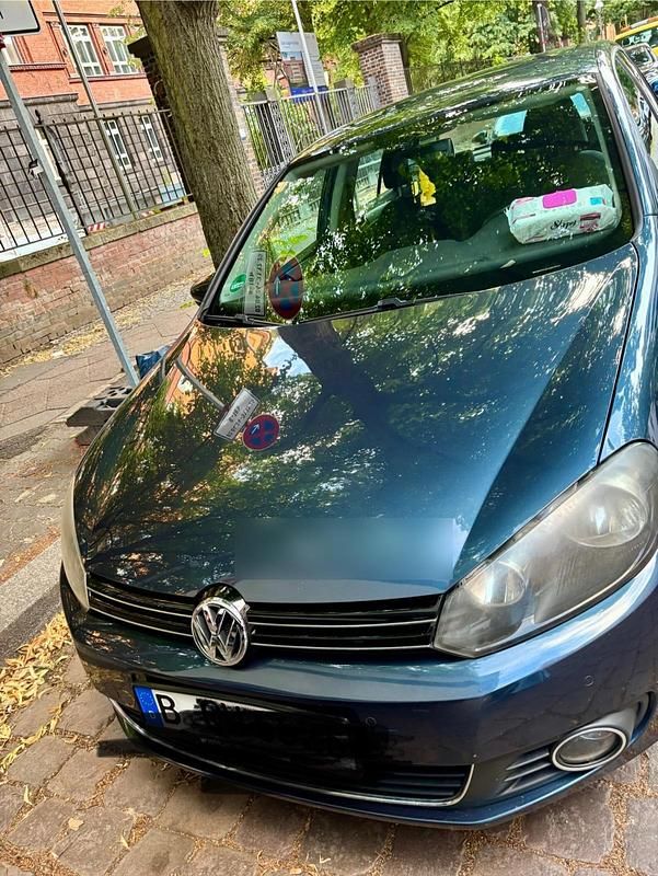 Blau Gebraucht 2010 VW Golf VI Kleinwagen | 3.600 € - Bild 1/4