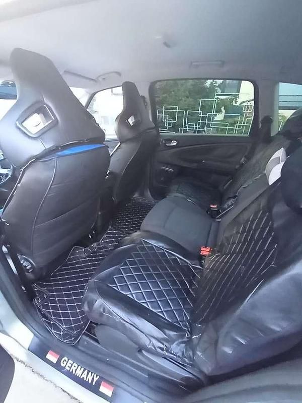 Gebraucht Ford S-MAX Trend 140 PS (102 kW) 2008 Grau Van / Kleinbus