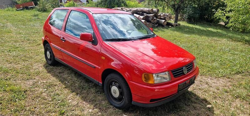 Rot Gebraucht 1998 VW Polo Kleinwagen | 950 € (Guter Preis) - Bild 1/4