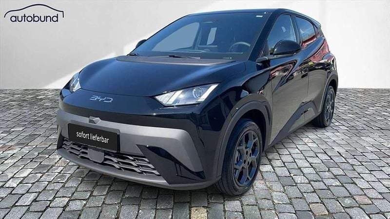 Schwarz / polar night black Neu 2025 BYD Dolphin Boost Kleinwagen | 24.990 € (Fairer Preis) - Bild 1/4