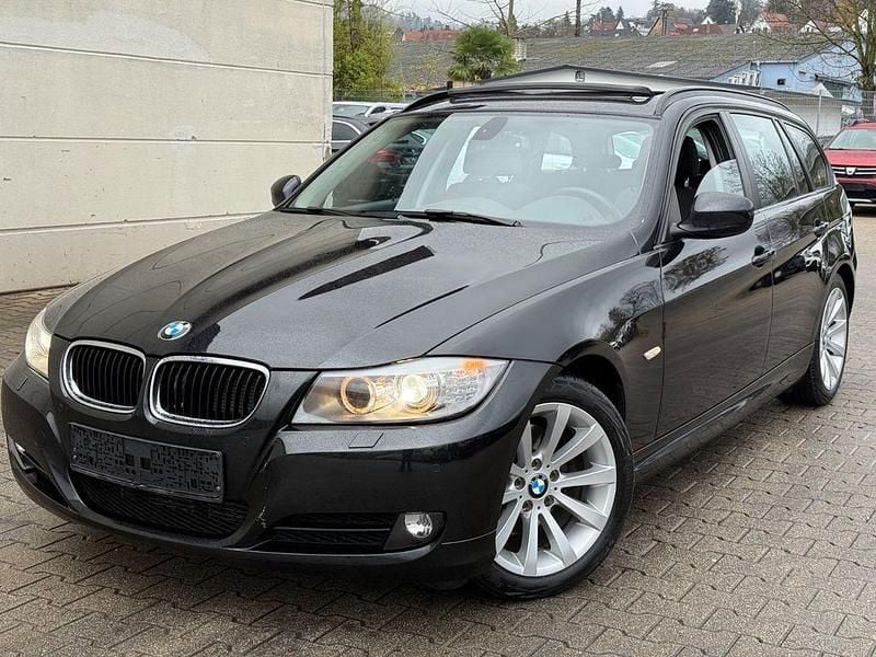 Gebraucht BMW 318 Performance 143 PS (105 kW) 2012 Schwarz Kombi