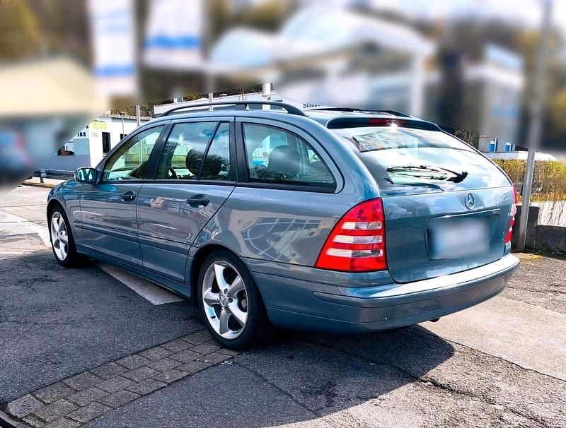 Gebraucht Mercedes C280 231 PS (169 kW) 2009 Andere farben Kombi