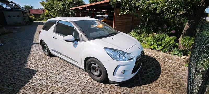 Weiß Gebraucht 2015 Citroën DS3 | 2.900 € (Guter Preis) - Bild 1/4
