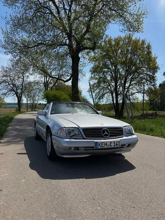 Gebraucht Mercedes SL320 231 PS (169 kW) 1998 Silber Cabrio